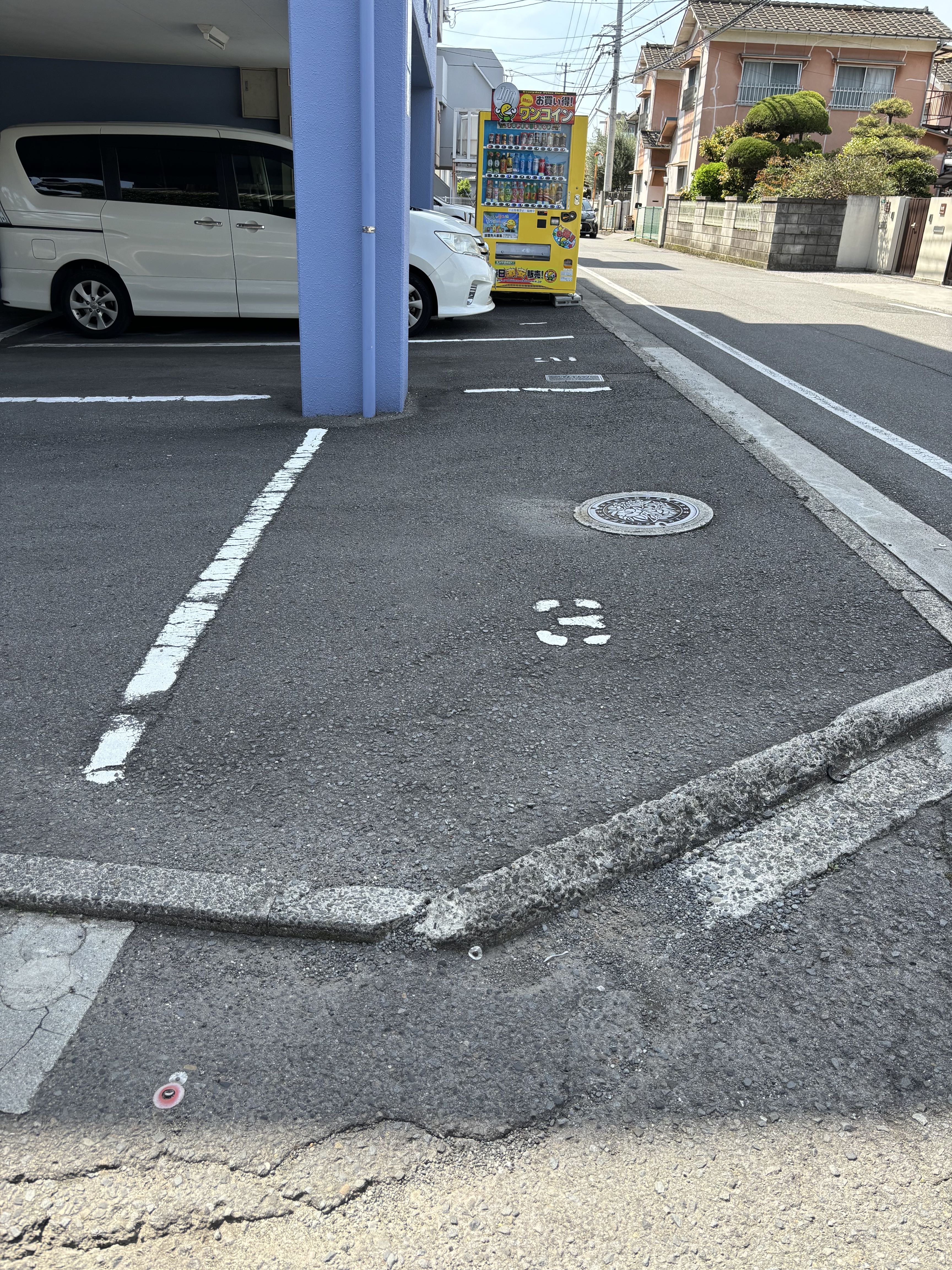 駐車場外観